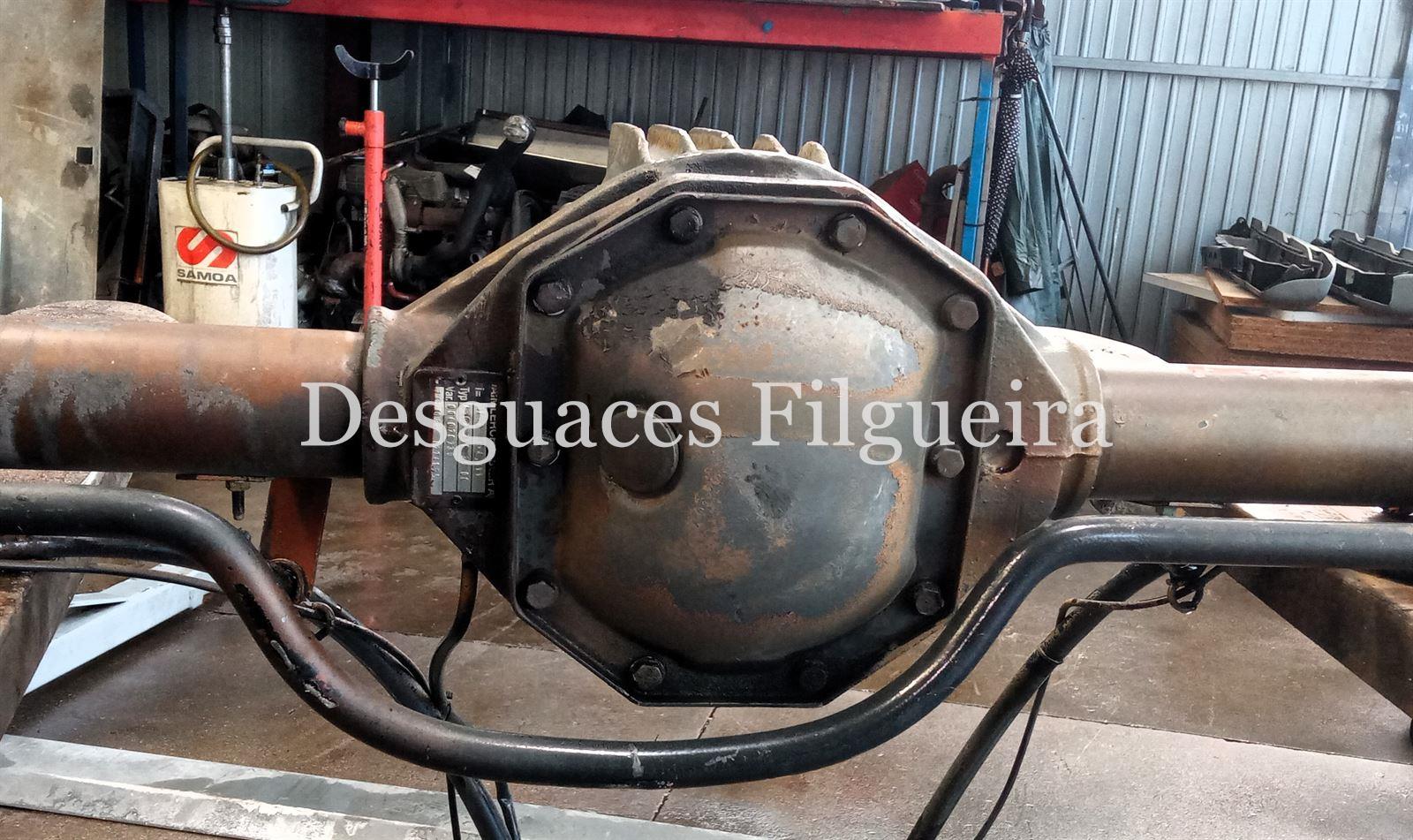 Puente trasero de Mercedes-Benz Sprinter 3-t Furgón, 313 CDI, 129 cv, código de motor OM611.981, año 2006. - Imagen 2