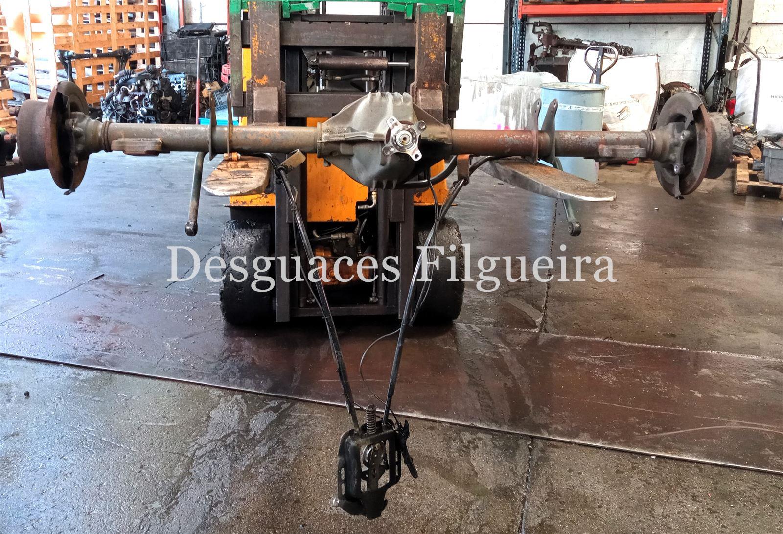 Puente trasero de Mercedes-Benz Sprinter 3-t Furgón, 313 CDI, 129 cv, código de motor OM611.981, año 2006. - Imagen 3