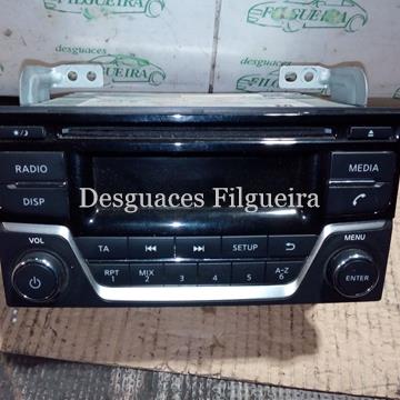 Radio/ CD con bluetooth Nissan Juke 1.5 Acenta k9k - Imagen 2