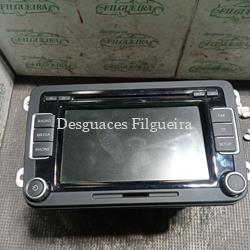 Radio/ CD con bluetooth y pantalla táctil Volkswagen Golf VI 2.0 TDI CBDC - Imagen 1