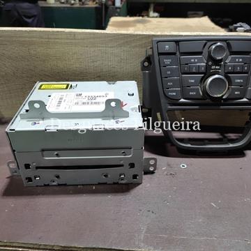 Radio cd con mandos Opel Astra J 1.6 16v - Imagen 1