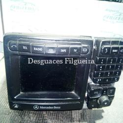 Radio cd navegador Mercedes Clase S W220 320CDI - Imagen 1