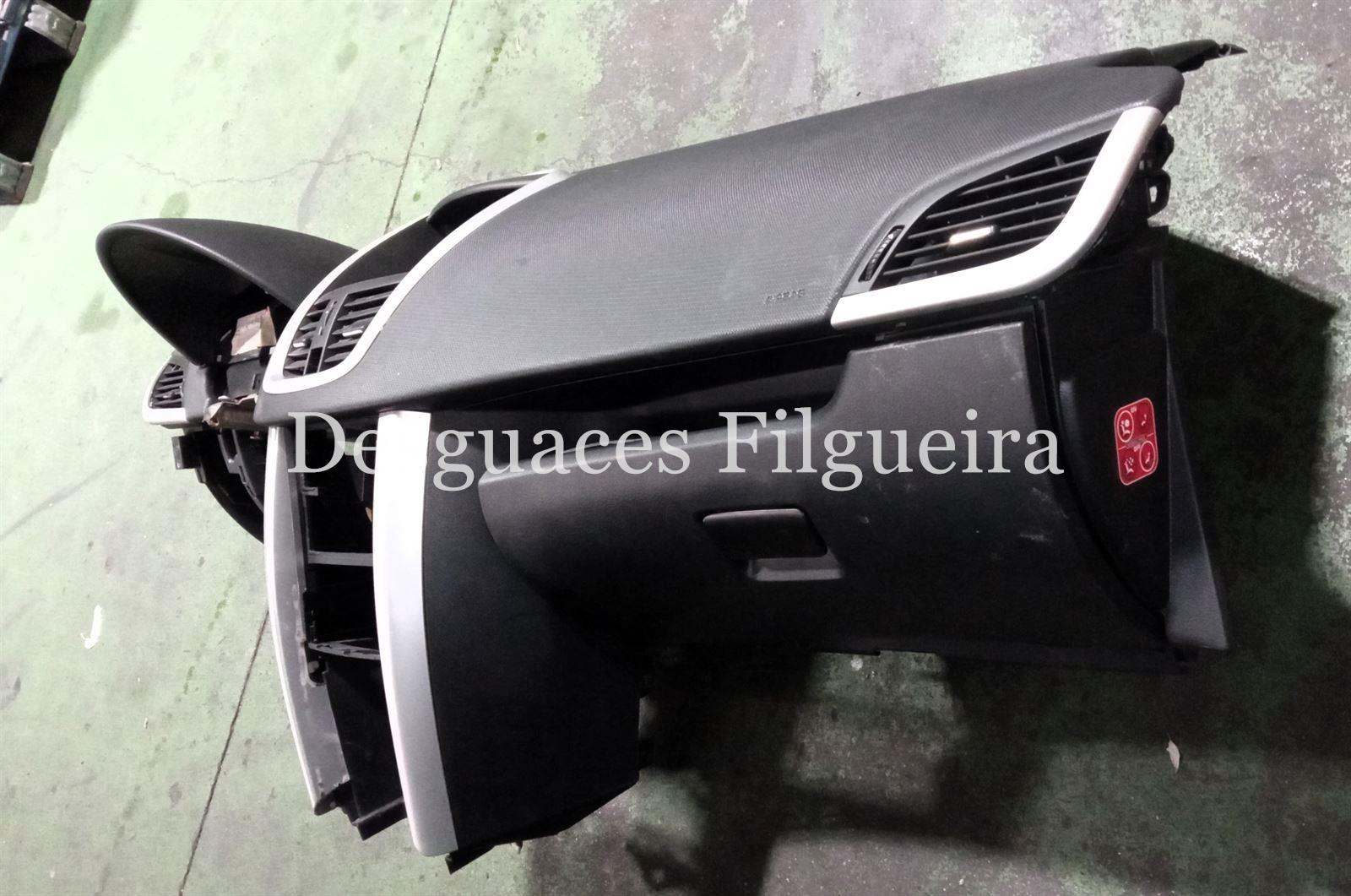 Salpicadero de Peugeot 207 +, 1.4 HDI, 68cv, código de motor 8H01, año 2013. - Imagen 8