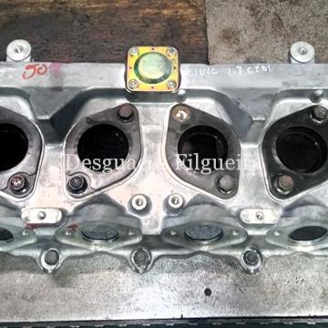 Tapa de balancides de Honda Civic VI 1.7 CDTi, 100 cv, código de motor 4EE-2, año 2002. - Imagen 1