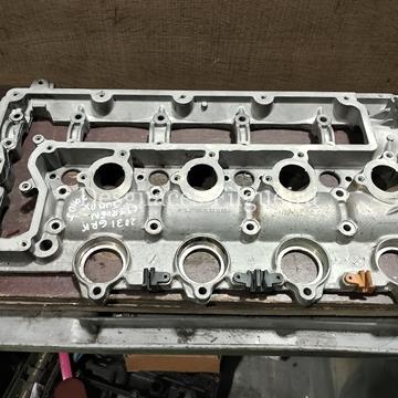 Tapa superior de culata Citroen Jumpy 2.0 HDI RHK 9656823180 - Imagen 1