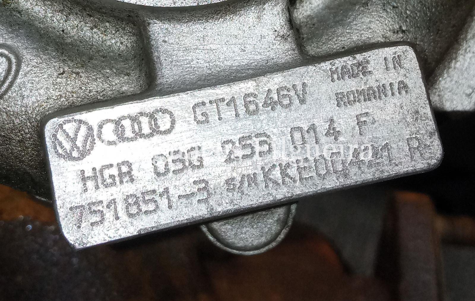 Turbo de Volkswagen Golf V 1.9 TDI, 105 cv, código de motor BXE, año 2007. - Imagen 5