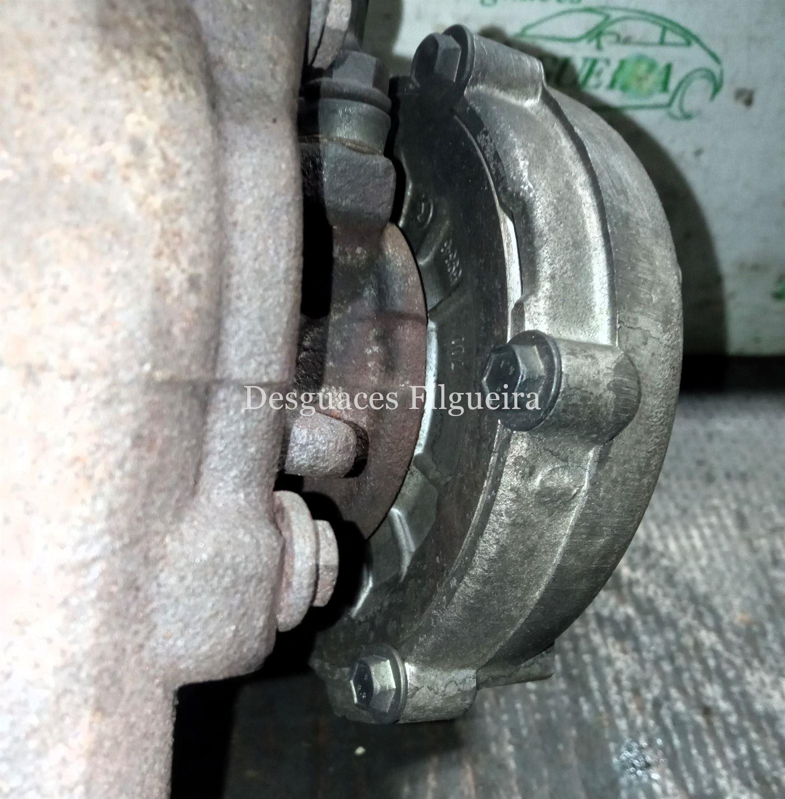 Turbo de Volkswagen Passat Berlina 2.0 TDI 16V, 140 cv, código de motor BKP, año 2006. - Imagen 4