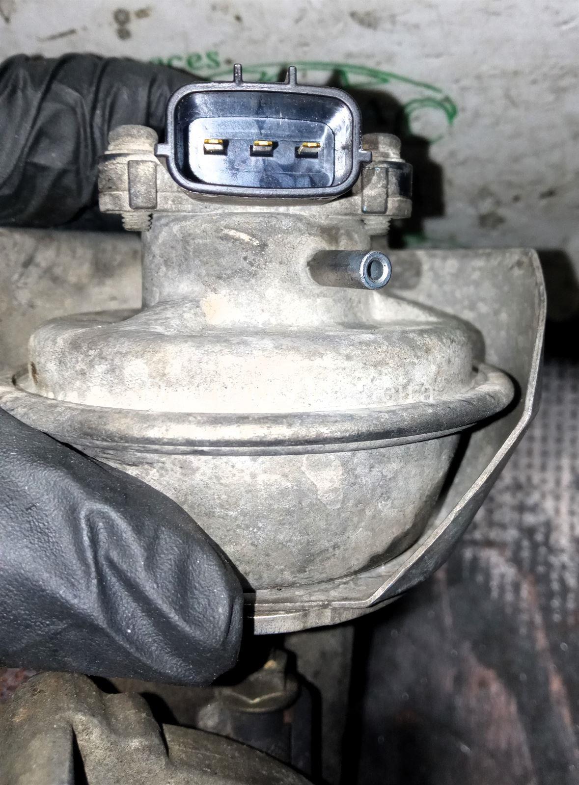 Turbo de Volvo S40 Berlina 2.0 D, 136 cv, código de motor D4204T, año 2004. - Imagen 3